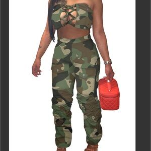 2 piece camo set!